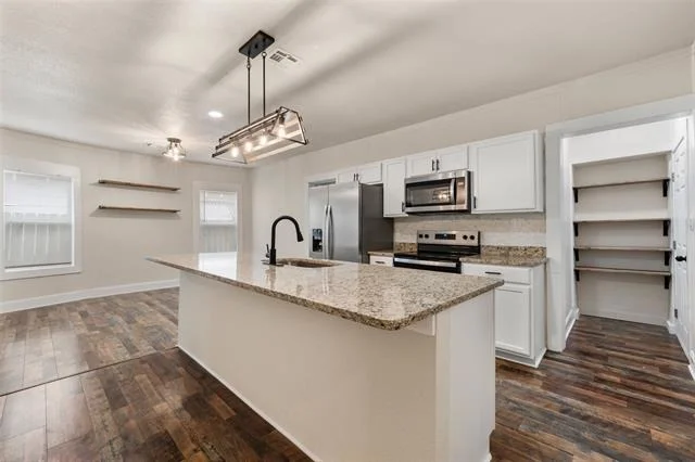 Photo of 3112 Homan Avenue
