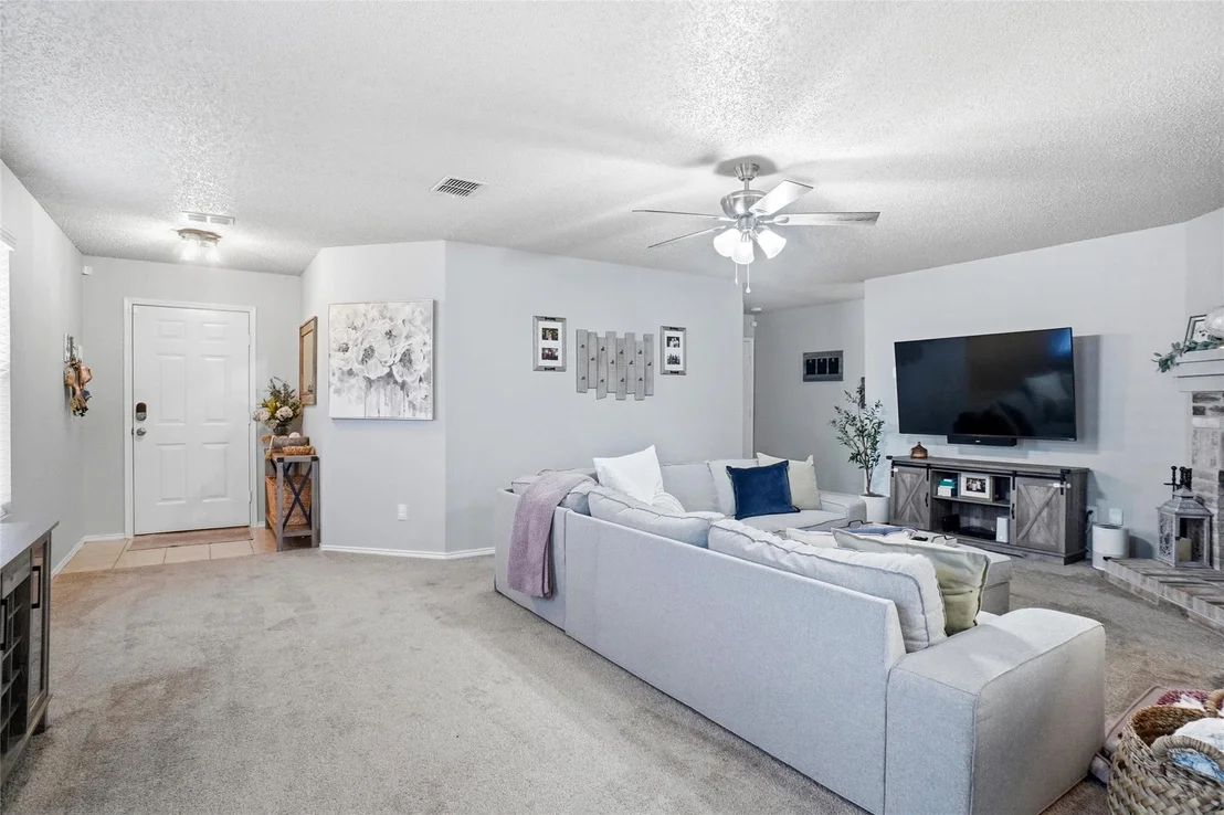 Photo of 2208 Maple Drive