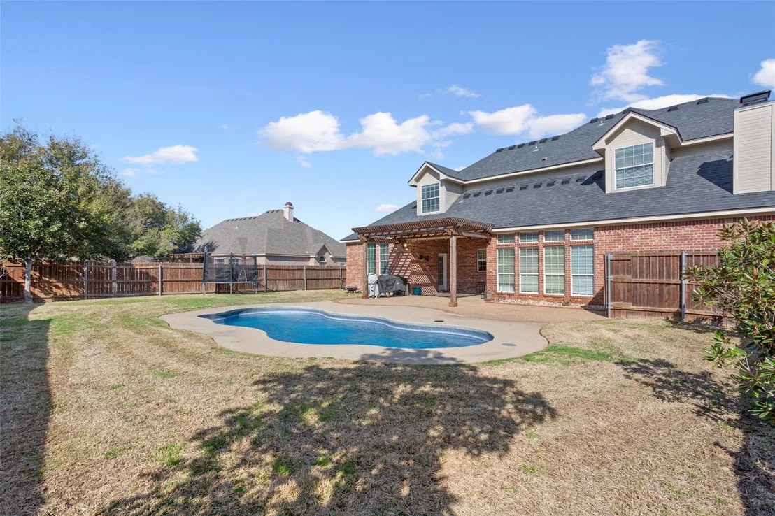 Photo of 319 Winding Creek Lane