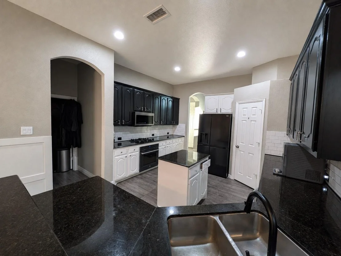 Photo of 2360 Lake Forest Drive