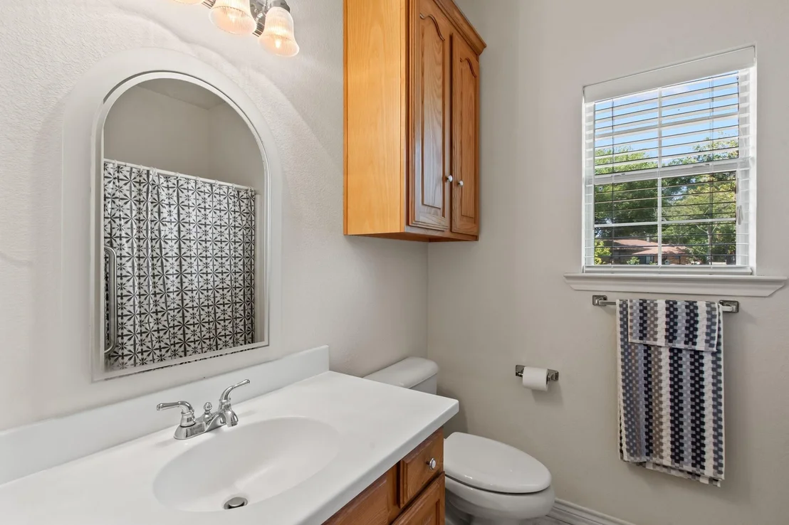 Photo of 1237 Beachview
