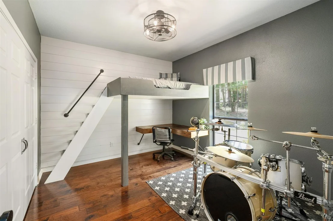 Photo of 1109 Robbins Road