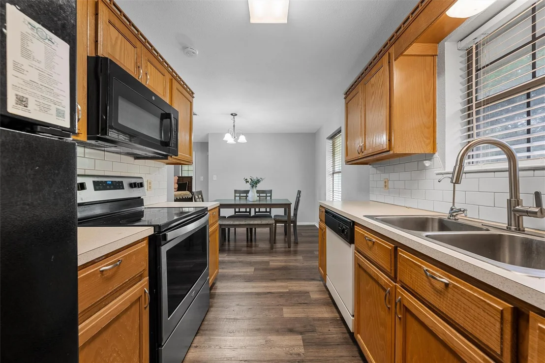 Photo of 1307 Luanne