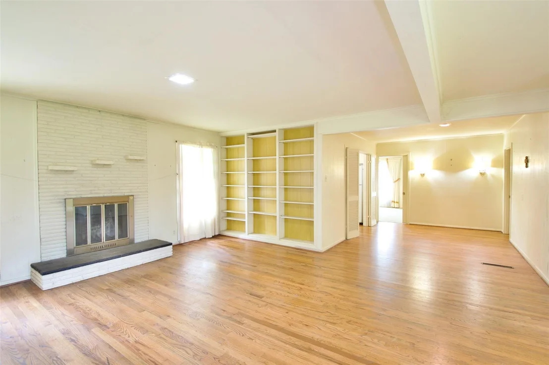 Photo of 4901 Pine Avenue