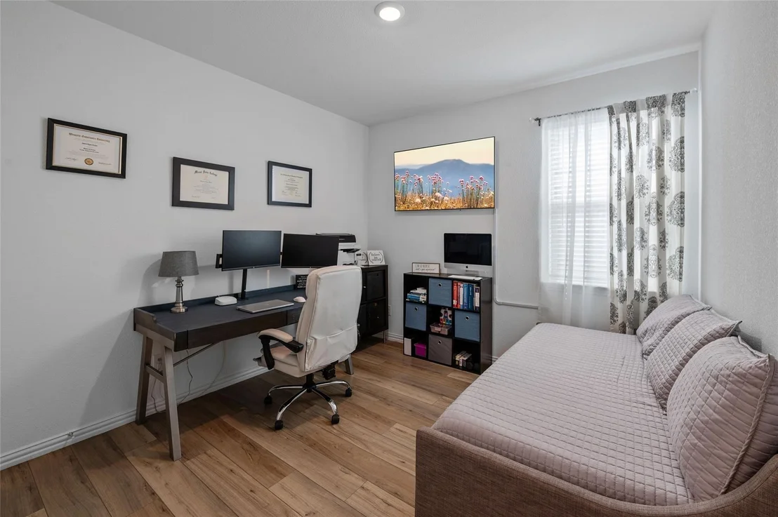 Photo of 1103 Daffodil Street