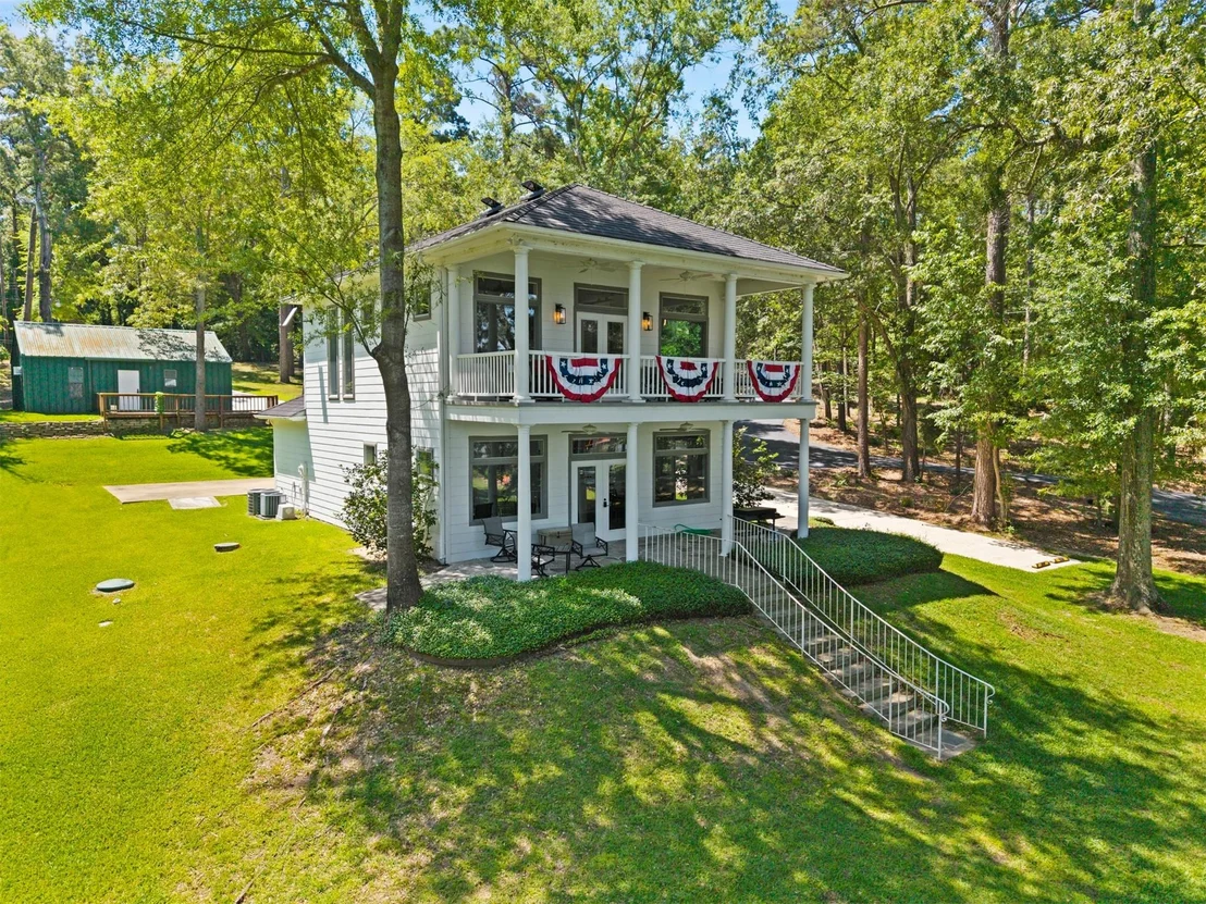 Photo of 18630 Eastside Road