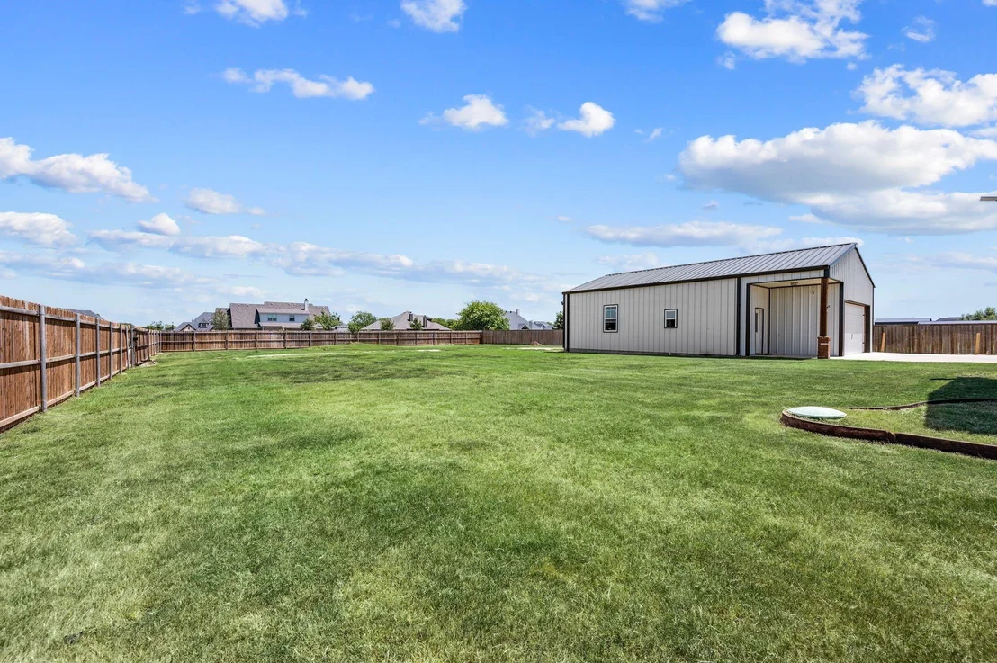 Photo of 8908 Lazy Oak Drive