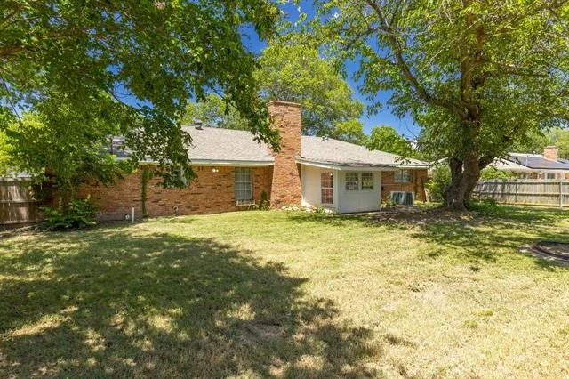 Photo of 148 Royal Lane
