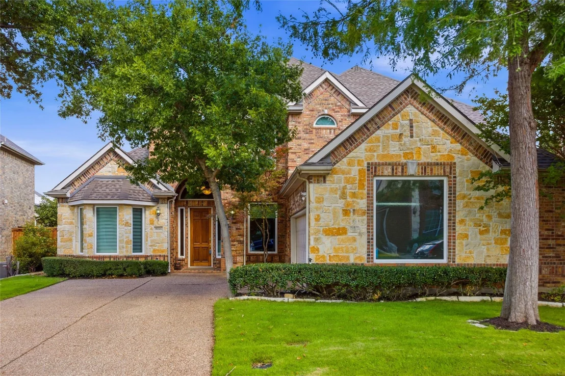 Photo of 9024 Bottlebrush Lane