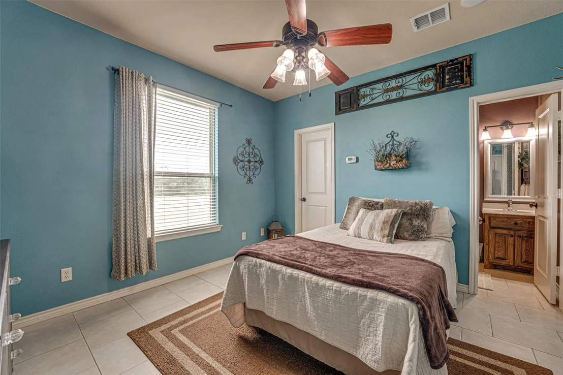 Photo of 1155 Boase Way