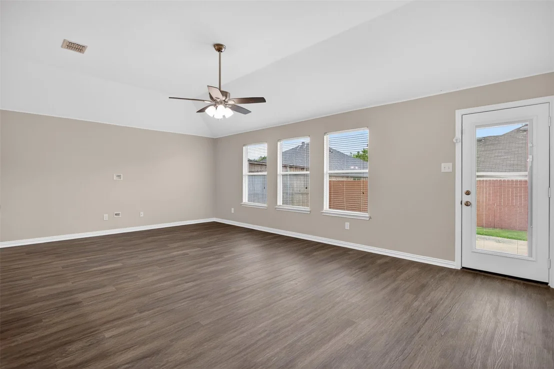 Photo of 921 Bowie Drive