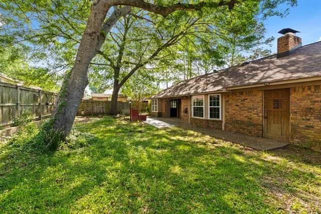 Photo of 2090 Fort Drive