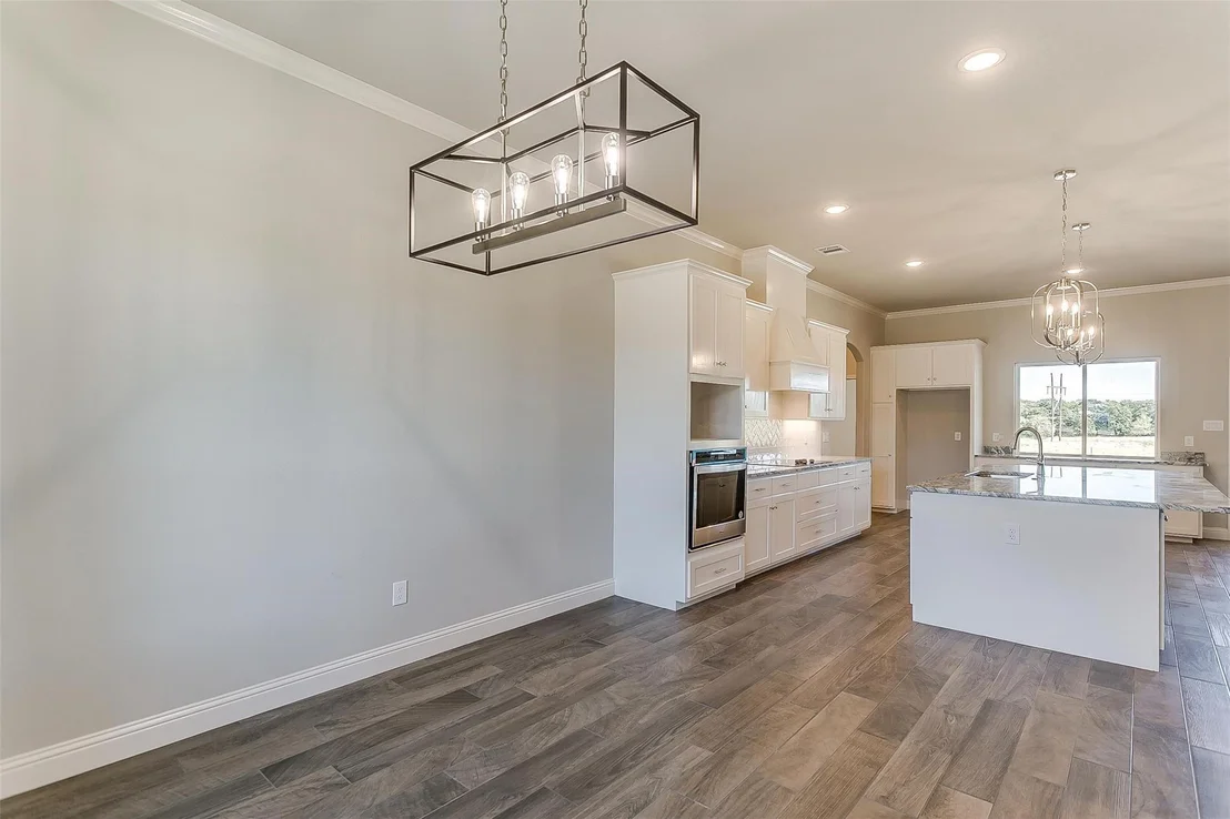 Photo of 1014 Gonzollas Road