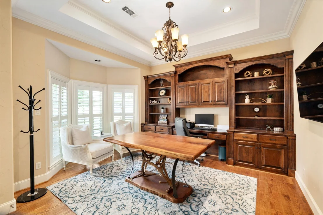 Photo of 229 Lakeside Drive
