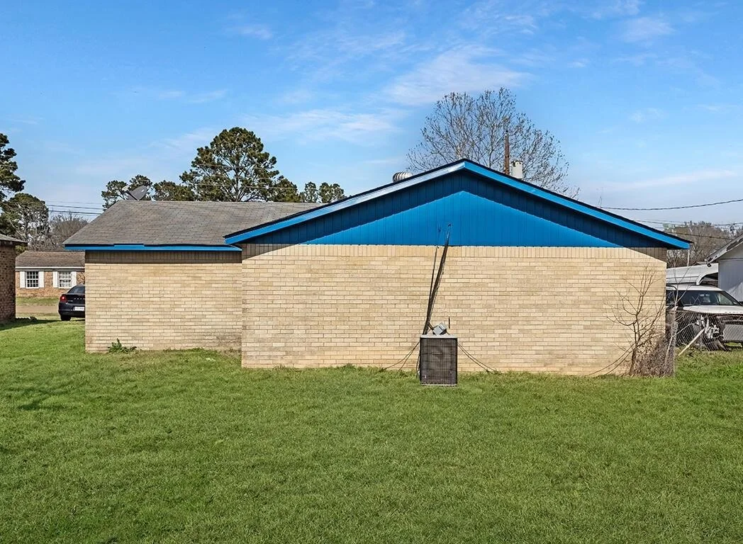 Photo of 2405 Mamie Drive