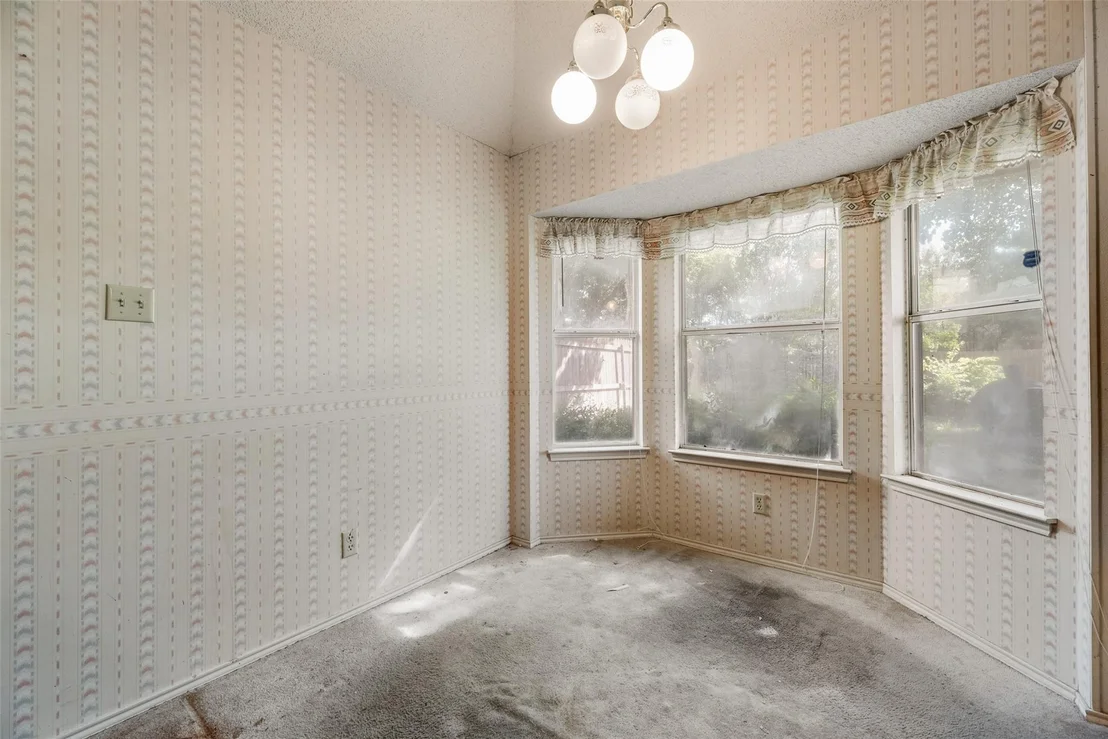 Photo of 6010 Maple Leaf Drive