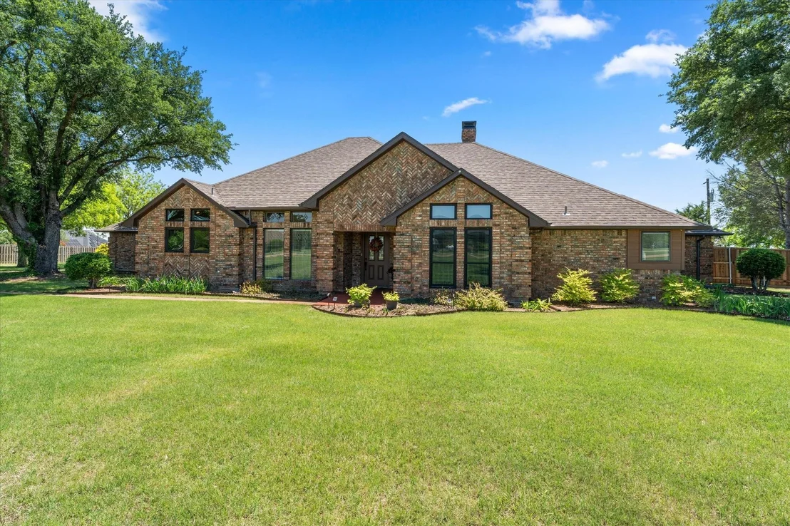 Photo of 10612 Live Oak Drive
