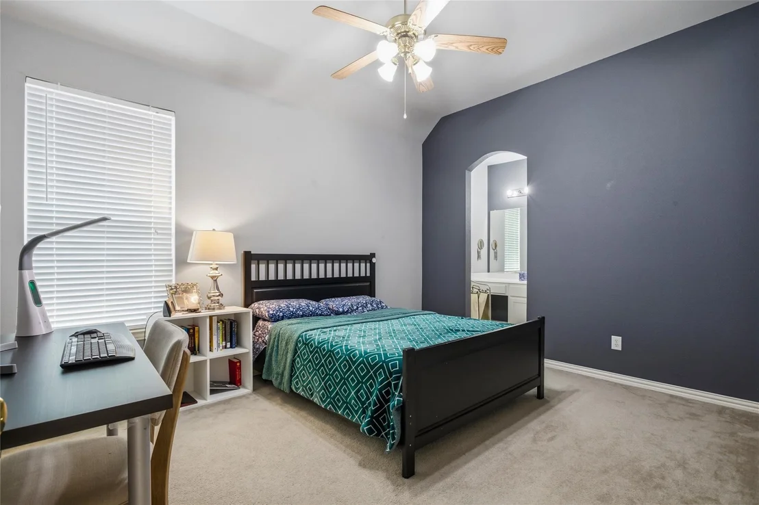 Photo of 9024 Bottlebrush Lane