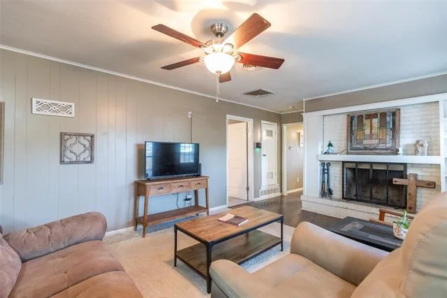 Photo of 2310 Crescent Drive