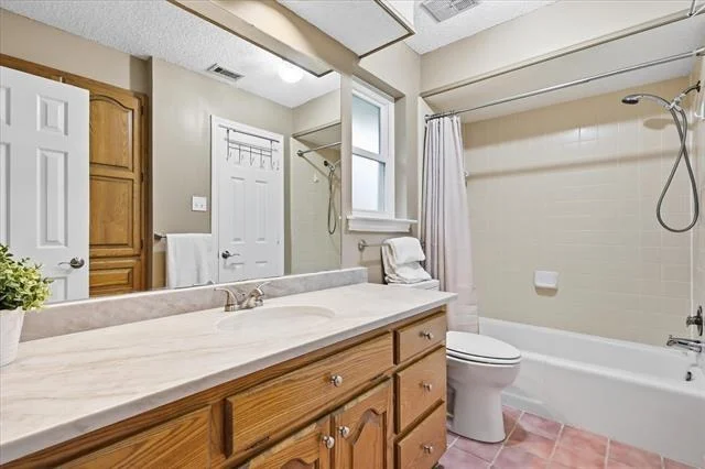 Photo of 732 Meadowlark Lane