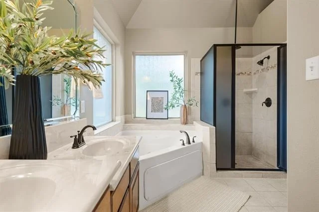 Photo of 806 Marshall Drive