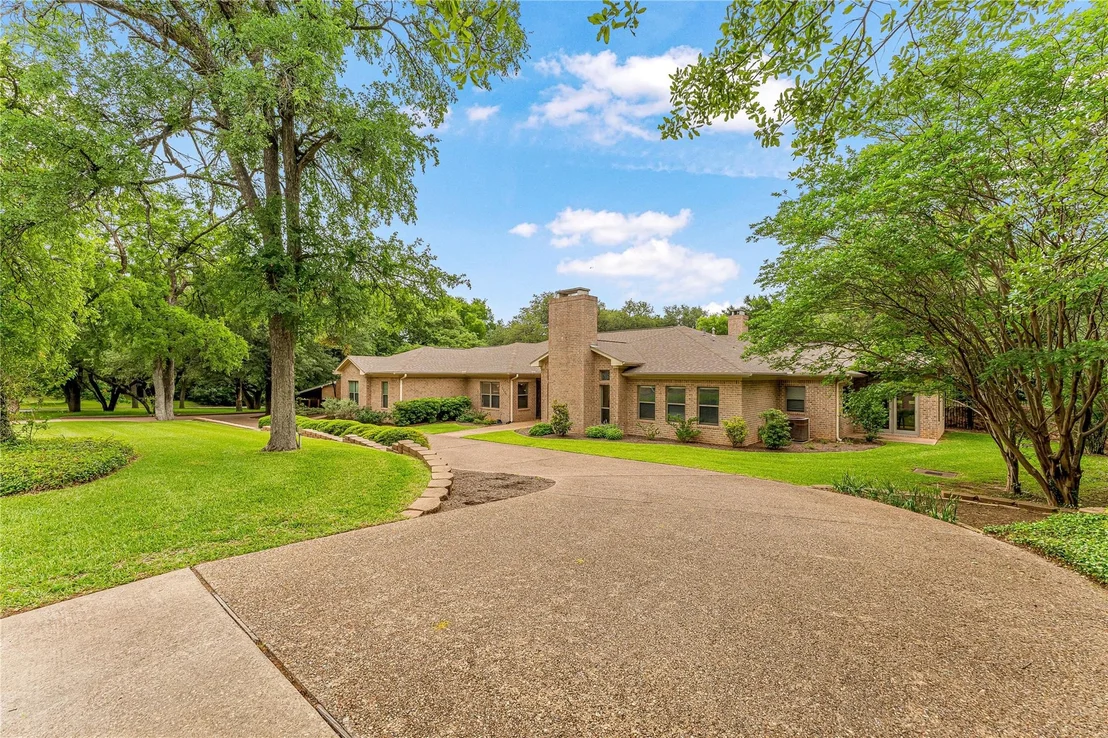 Photo of 3201 Edward Drive