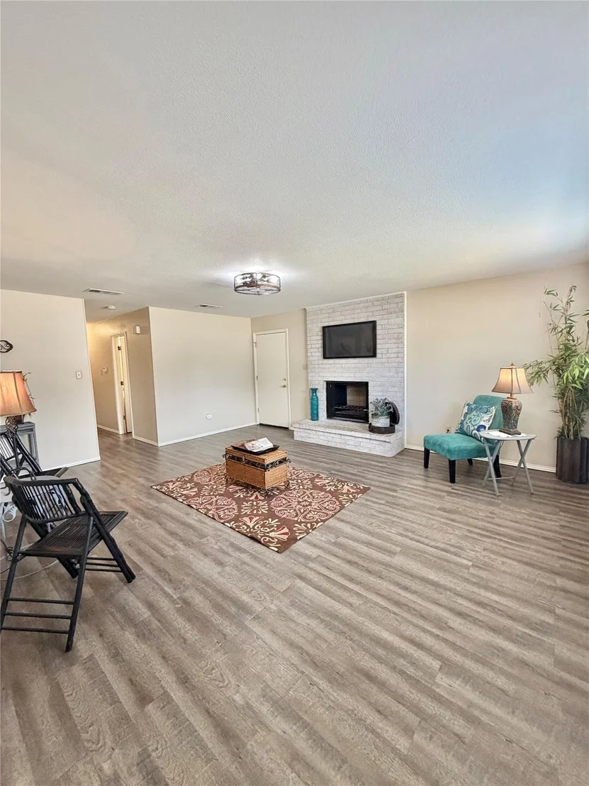 Photo of 101 Diane Drive