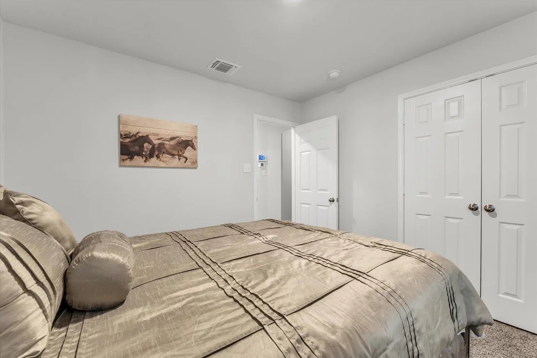 Photo of 2912 Brosnan Road