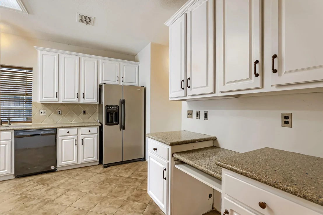 Photo of 2066 Fair Oaks Circle