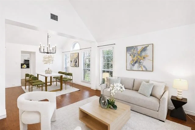 Photo of 306 Fairfax Drive