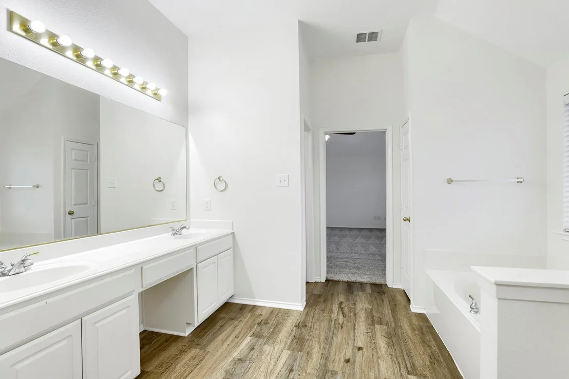 Photo of 5905 Big Pine Drive