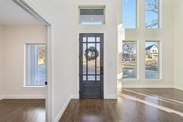 Photo of 1704 Highland Drive W