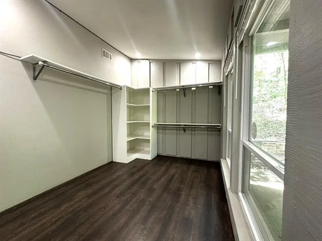 Photo of 274 Lakecrest Drive