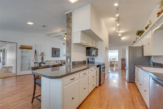 Photo of 113 Crestwood Circle