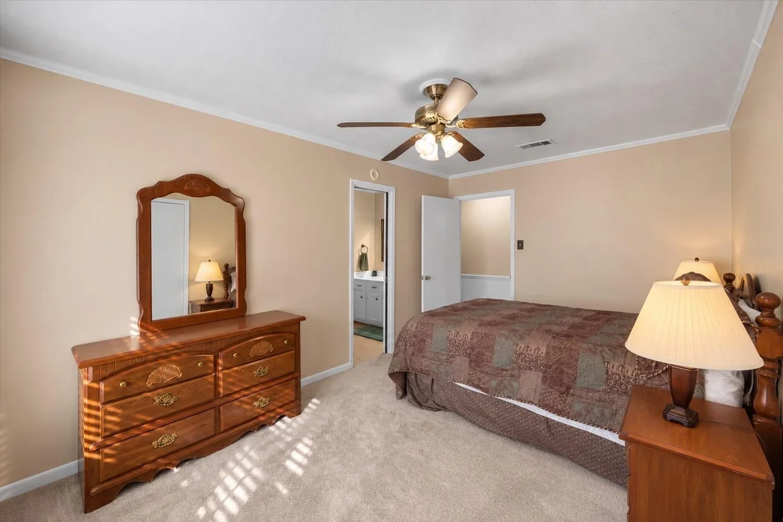 Photo of 929 Madison Square
