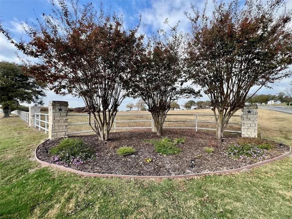 Photo of 15511 Stallion Lake Boulevard
