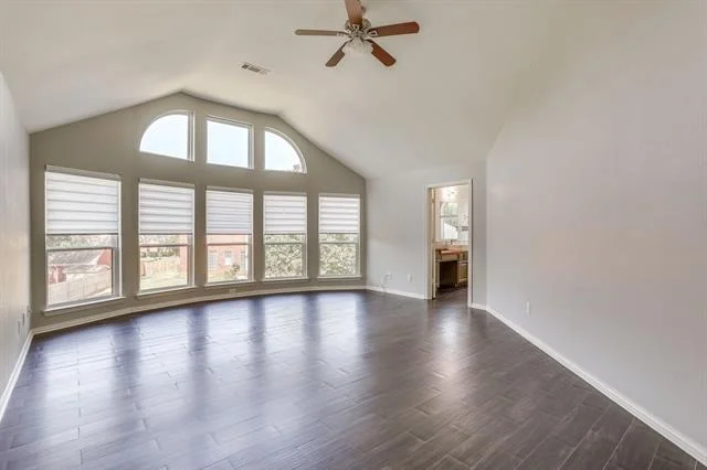 Photo of 18 Hideaway Court