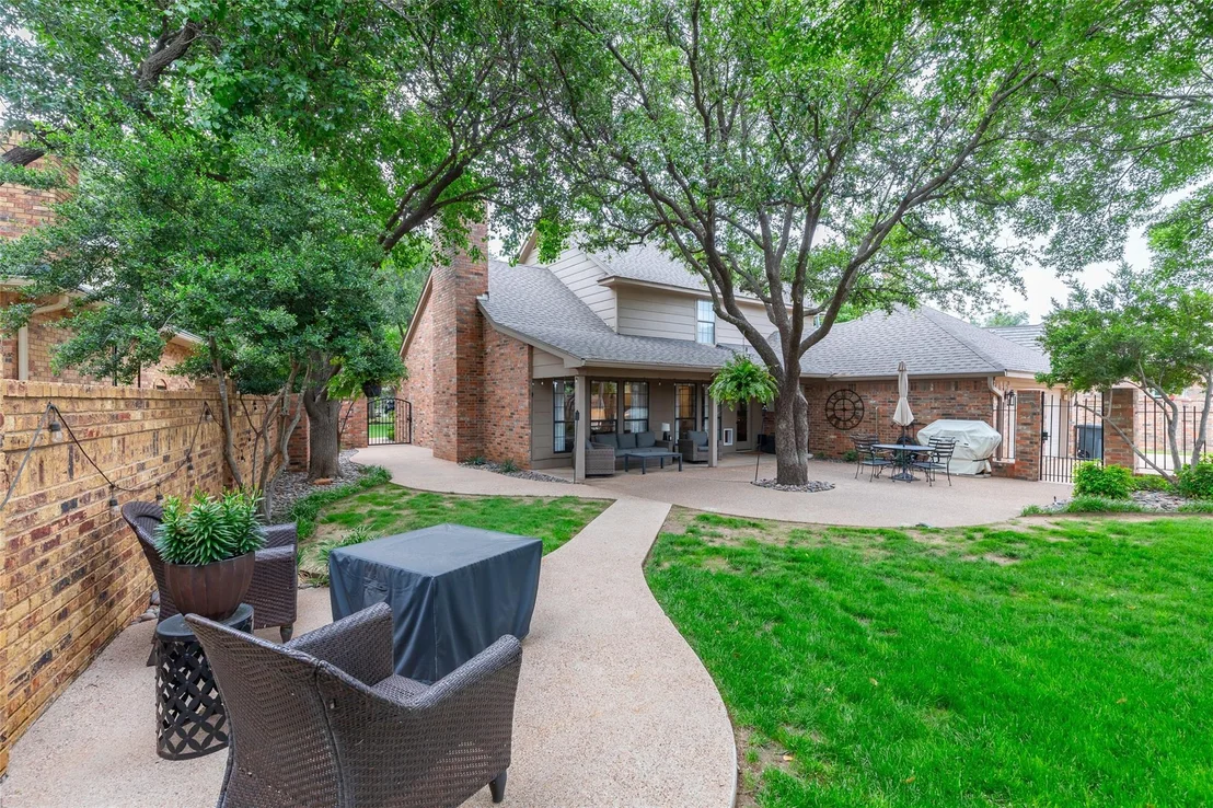 Photo of 23 Lytle Place Drive