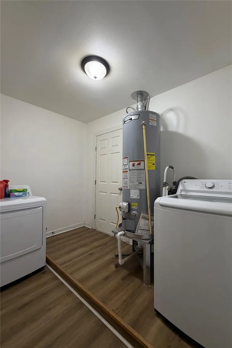 Photo of 807 N Lacy Drive