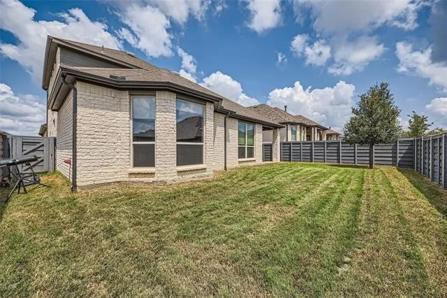 Photo of 6029 Mapleshade Way