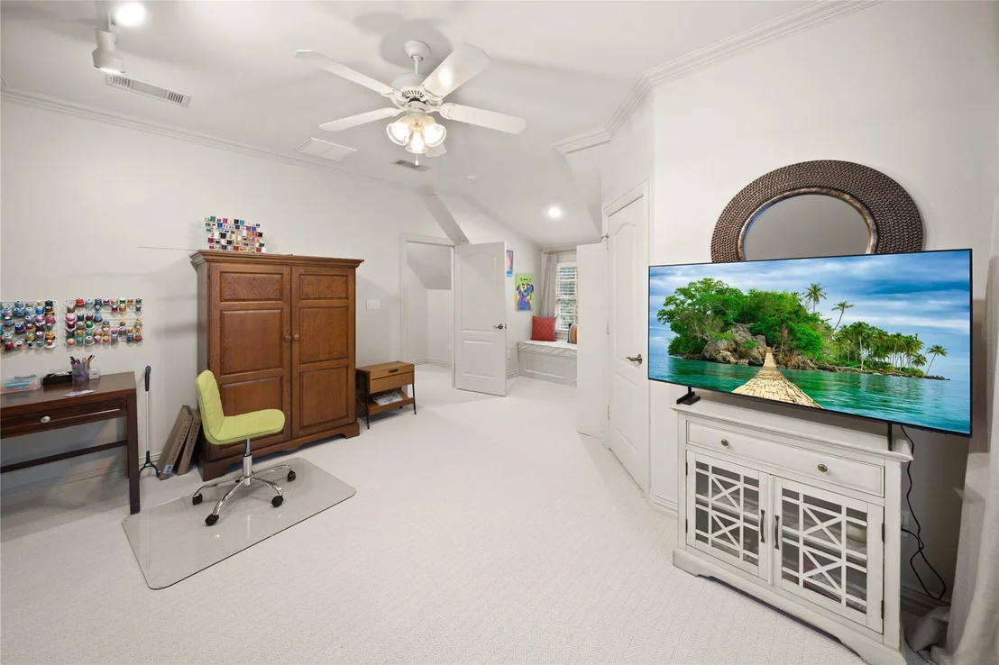 Photo of 1950 Stonehill Drive