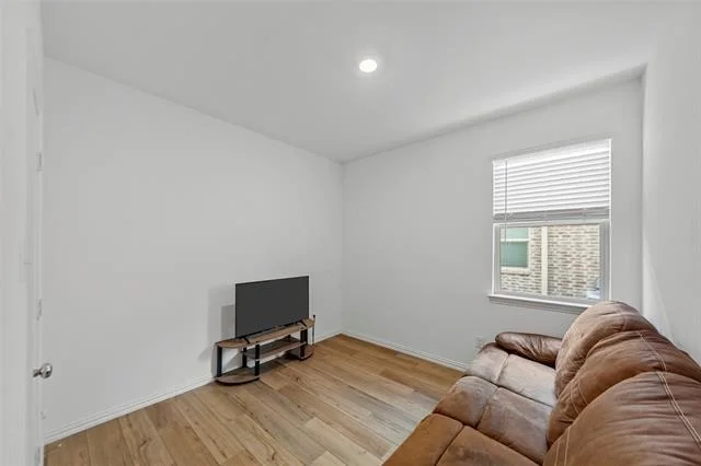 Photo of 729 Alden Drive