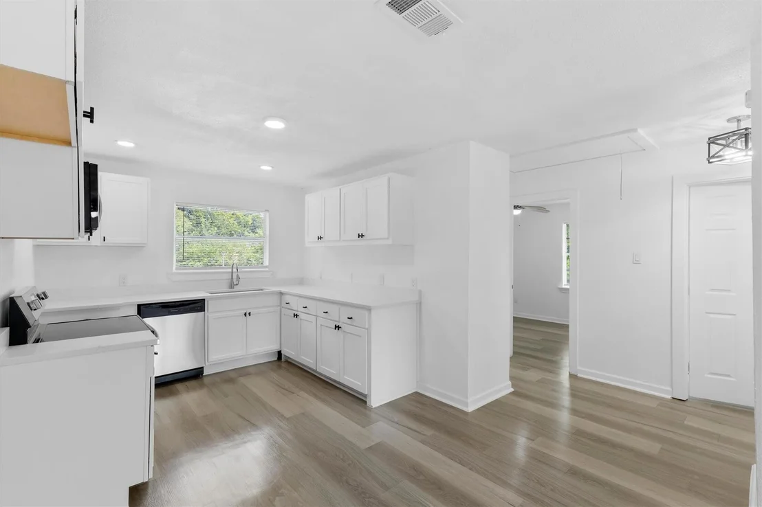 Photo of 3835 Lovingood Drive