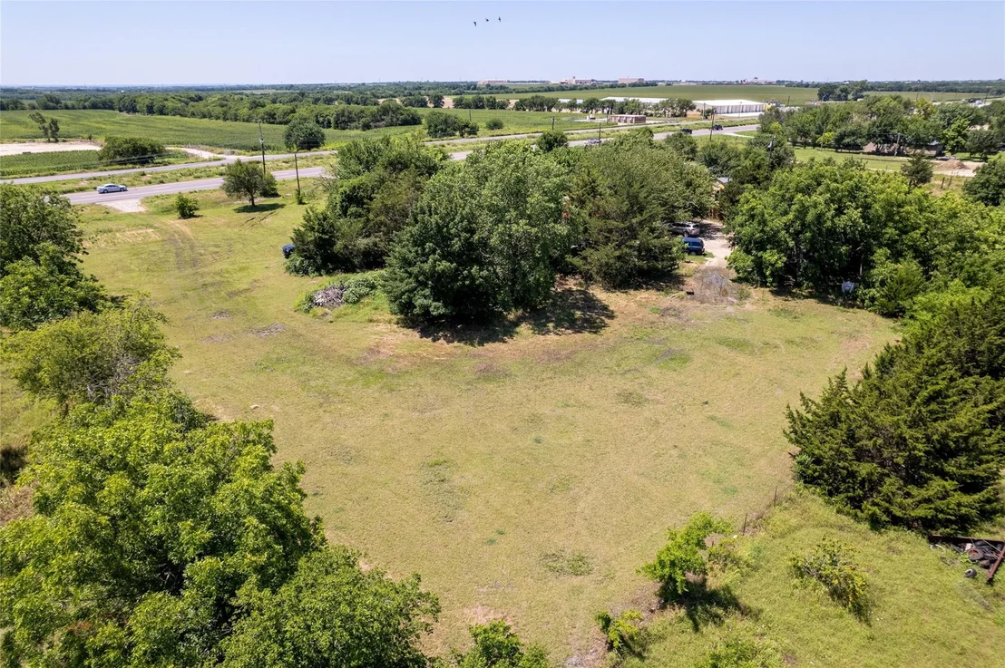 Photo of 9917 E Highway 67