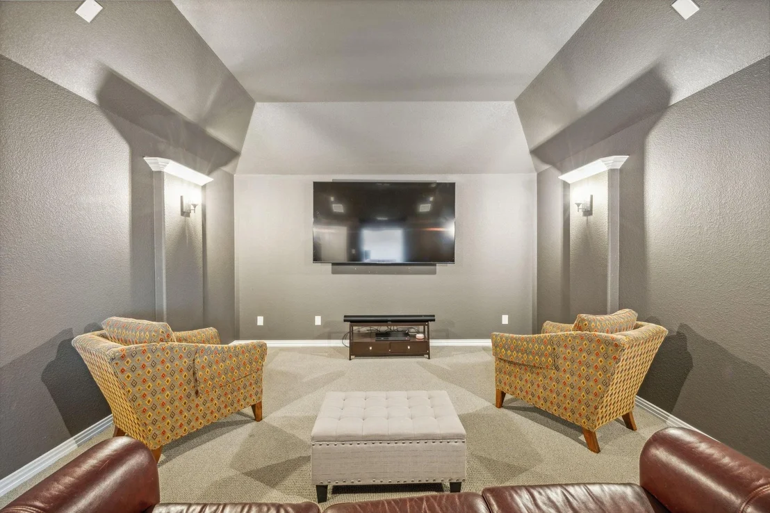 Photo of 8365 Western