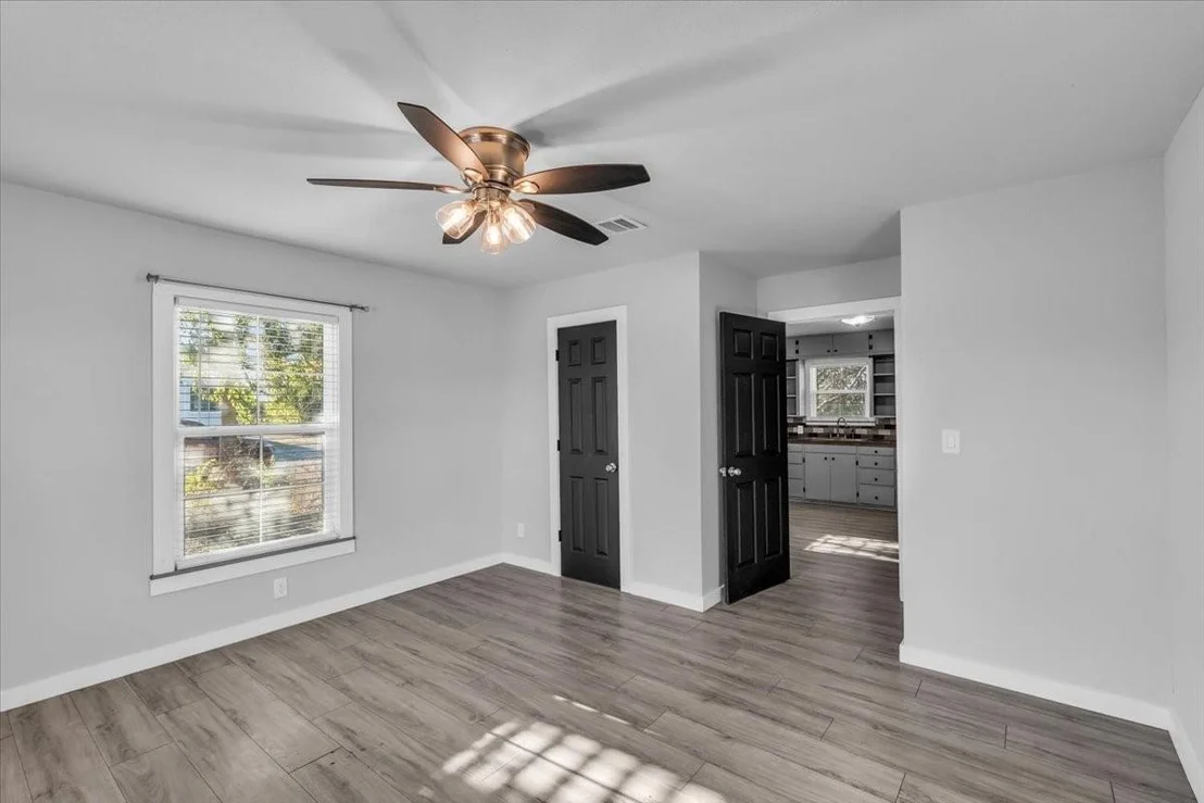Photo of 211 W Stegall Drive