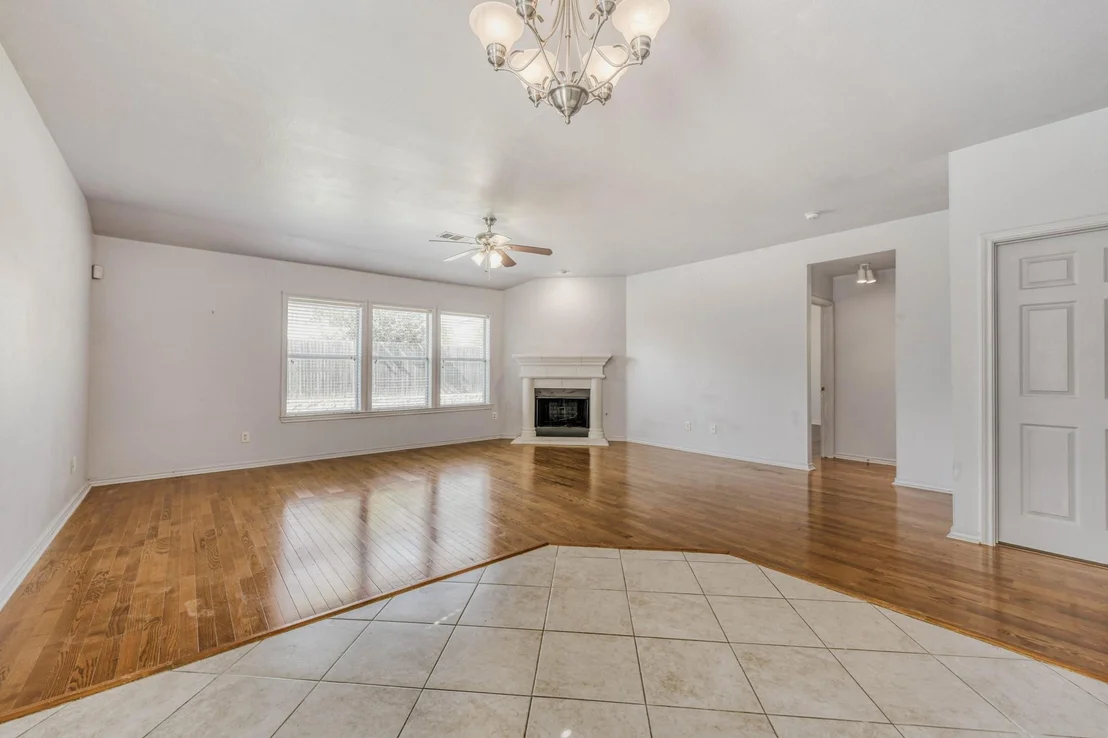 Photo of 2617 Hereford Road