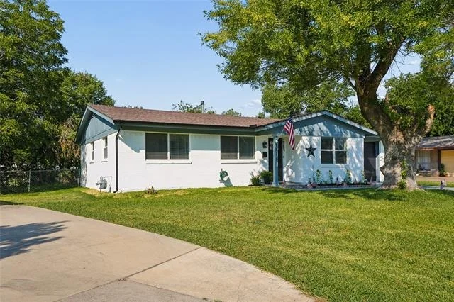 Photo of 2818 Lowell Drive