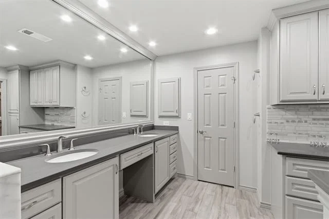 Photo of 1218 Stratford Drive