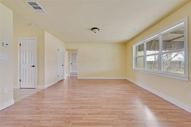 Photo of 725 Meadowlark Circle